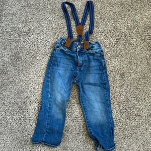 Jeans with suspenders